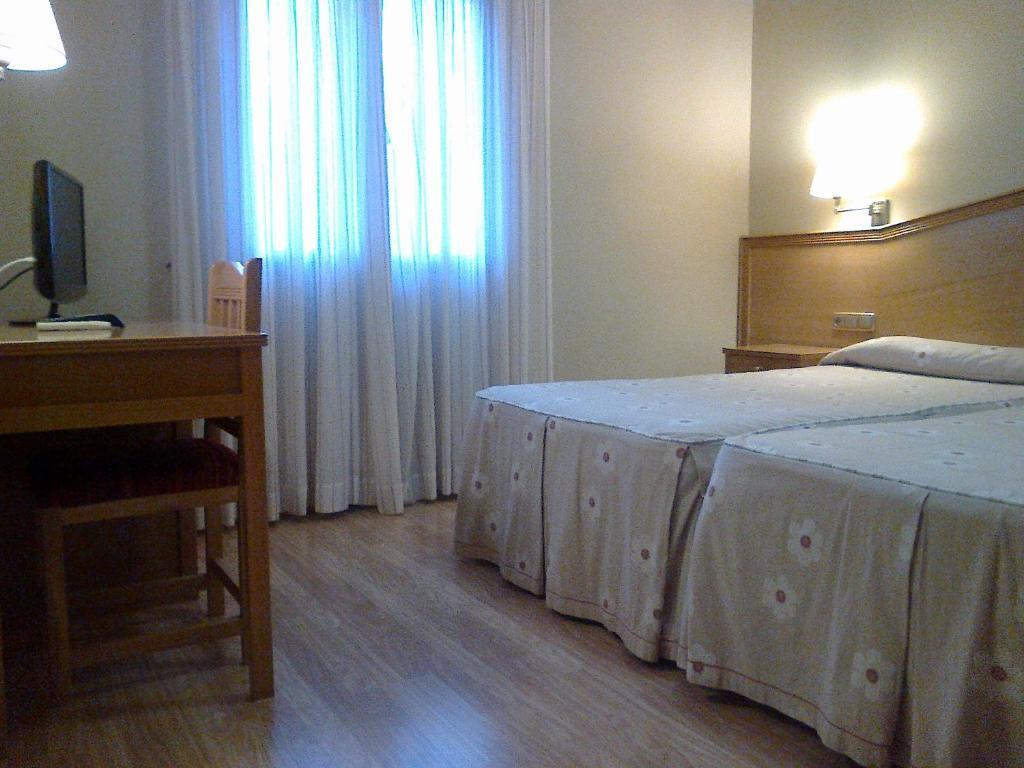 Hotel Anabel Baza Phòng bức ảnh