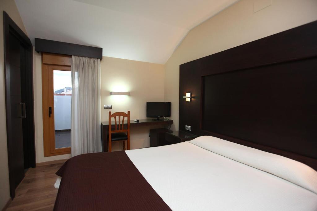 Hotel Anabel Baza Phòng bức ảnh